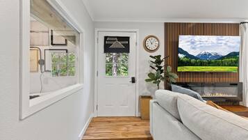 TV connectée, cheminée