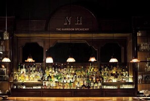 Bar (in der Unterkunft)
