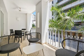 Outdoor dining - Cozy and beautiful loft with roof garden and incredible pool D102 (Bucerías)