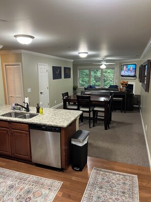 Interior - Walk to everything, directly on the Chattahoochee River, in Alpine Helen, GA (Helen)