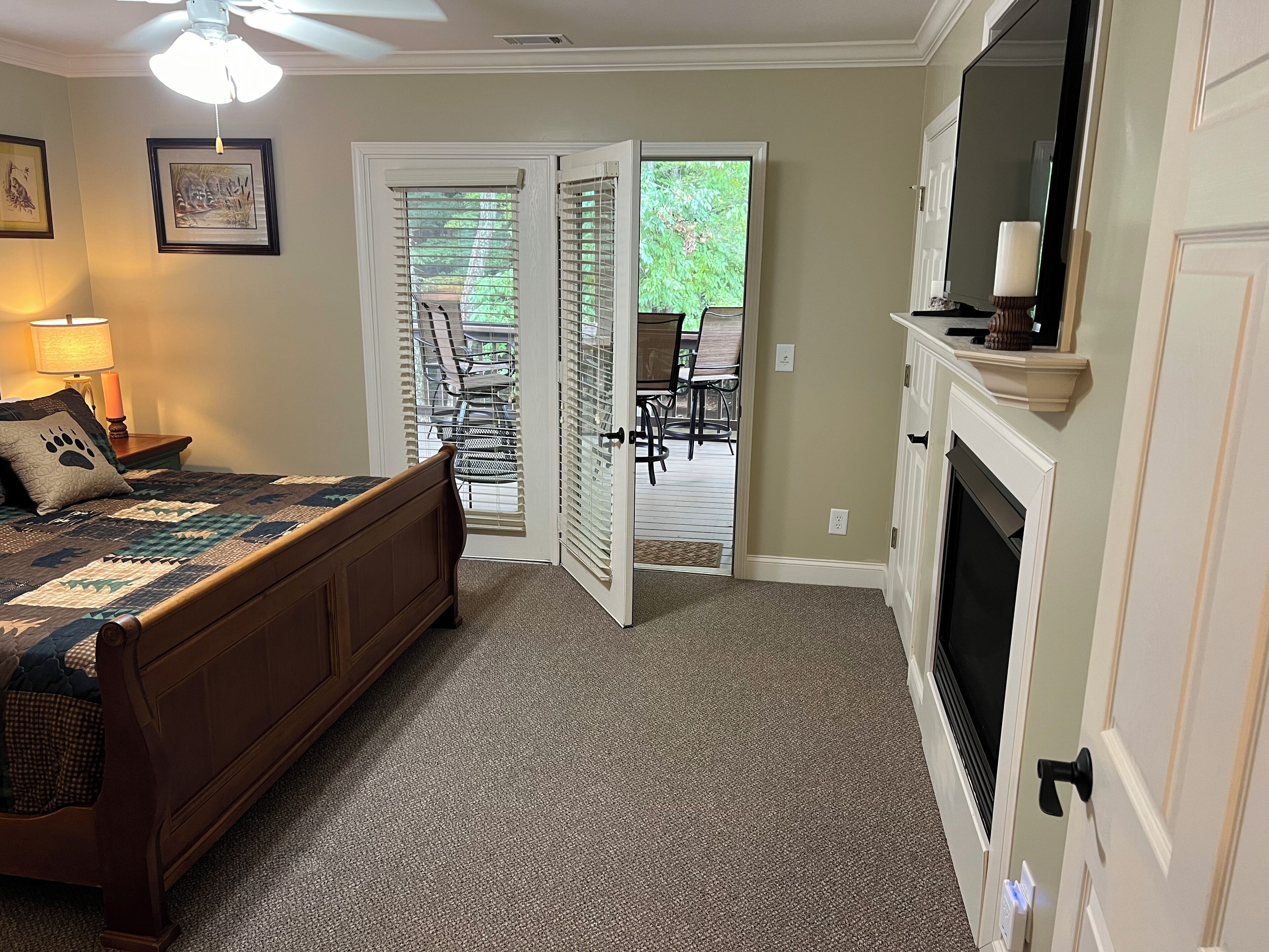 2 chambres, fer et planche à repasser, Wi-Fi, draps fournis