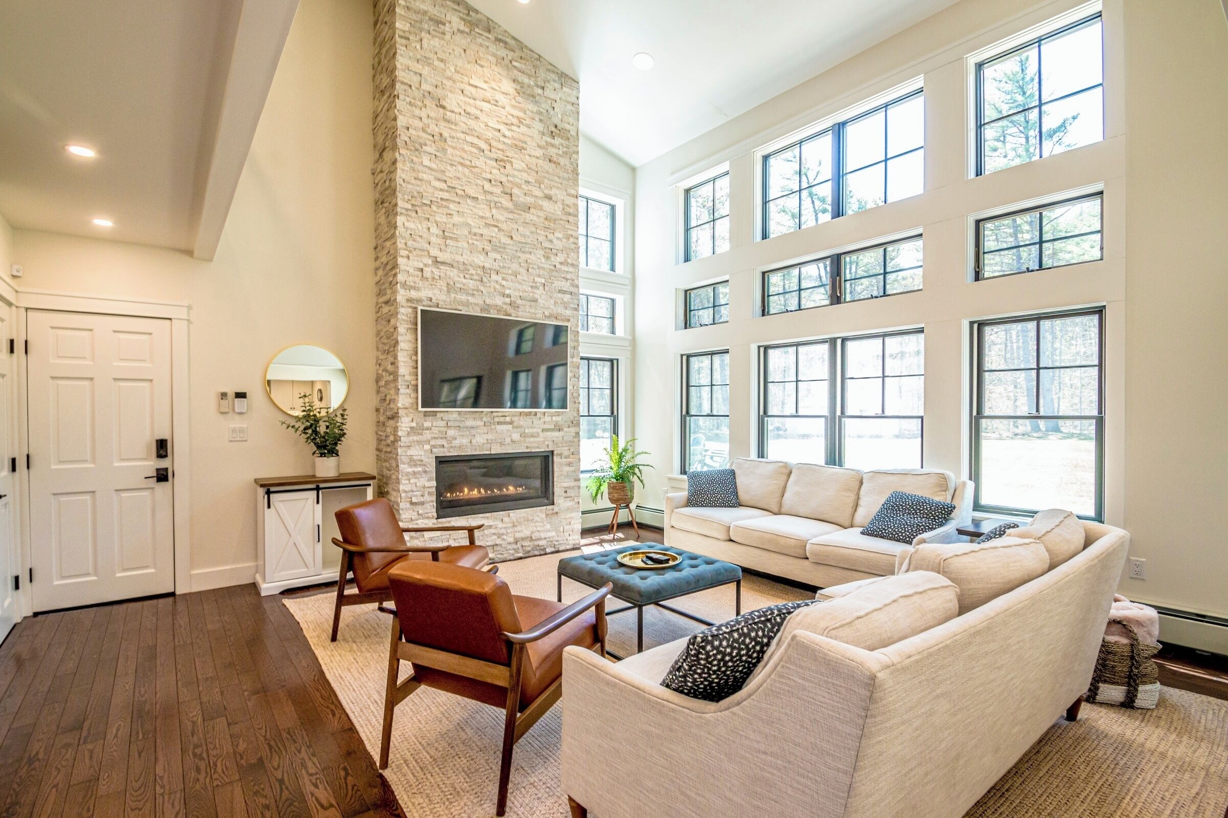 The Ledge Retreat with Private Hot Tub and Walk to Echo Lake