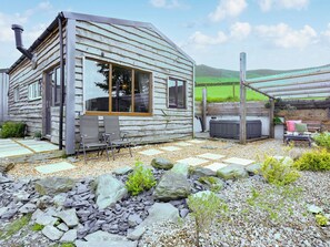 Terrace/patio - 2 bedroom accommodation in Aberdovey (Aberdovey)