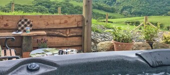 2 bedroom accommodation in Aberdovey