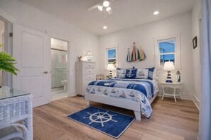 3 bedrooms, travel crib, free WiFi, bed sheets