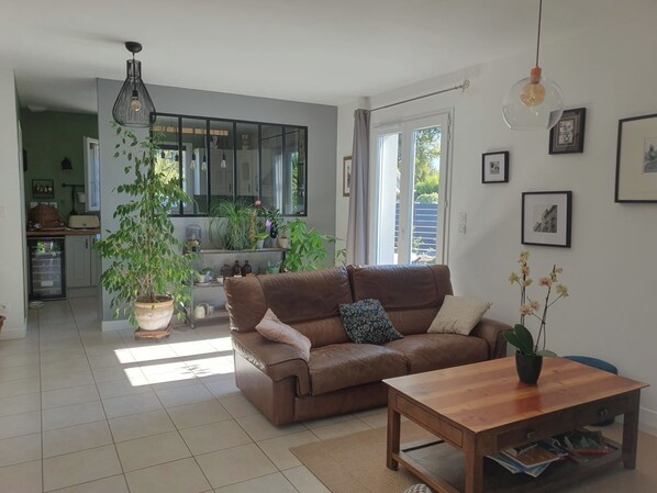 TV - Maison Familiale au Coeur du Bassin d Arcachon (Biganos)