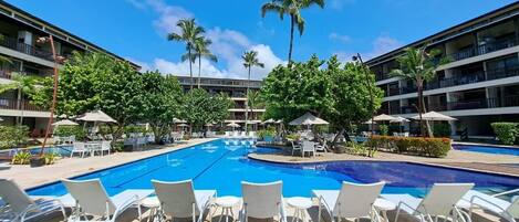 Kolam renang outdoor