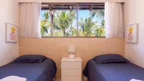 Family Duplex, Kitchen, Pool View | Free WiFi - Condomínio Nannai Residence (Ipojuca)