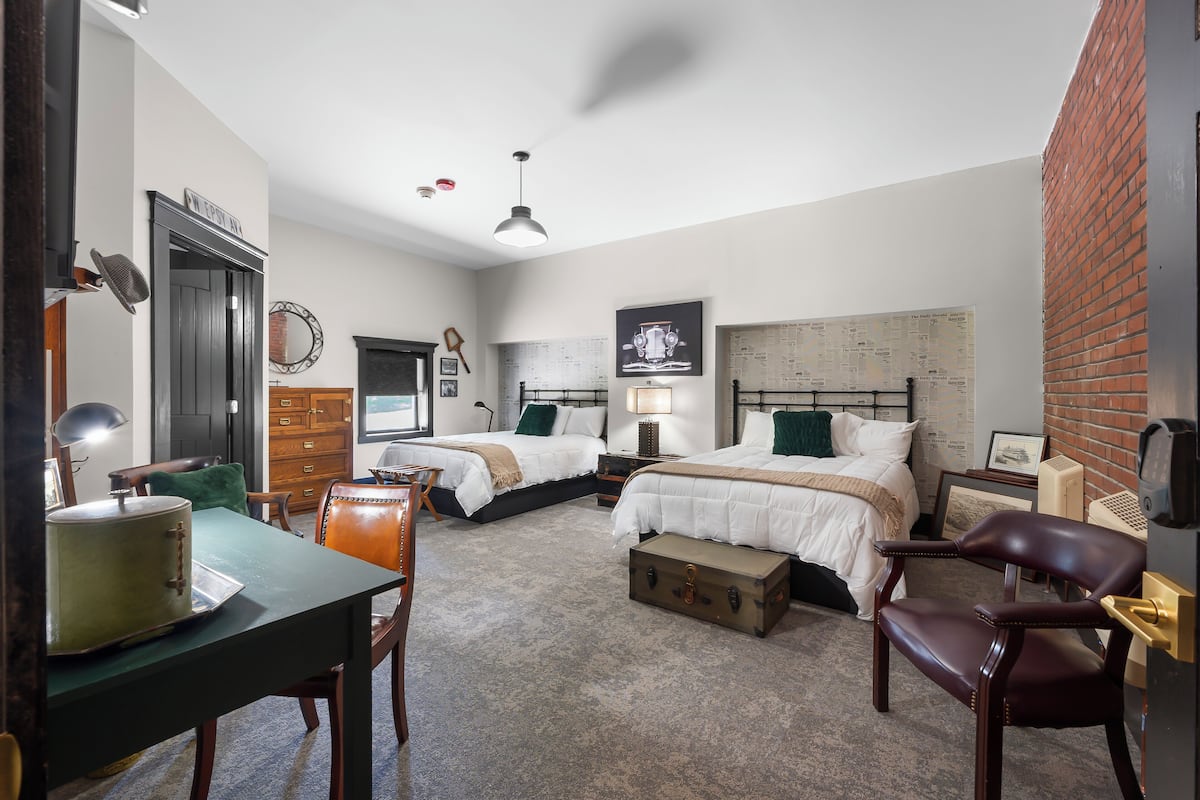 Standaard kamer, 2 queensize bedden, niet-roken, privébadkamer | Gratis wifi