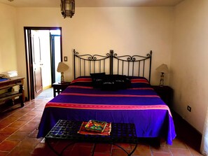 Deluxe Studio Suite, 1 Bedroom, Terrace, City View - hotel casa de los santos (Guanajuato)