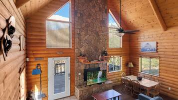 TV, fireplace