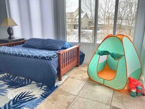 3 chambres, fer et planche à repasser, Wi-Fi gratuit, draps fournis