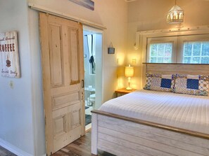 5 bedrooms, iron/ironing board, travel crib, free WiFi