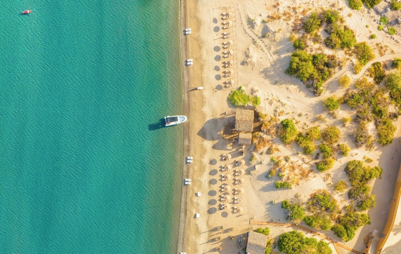 كراسي للتشمس، مناشف للشاطئ