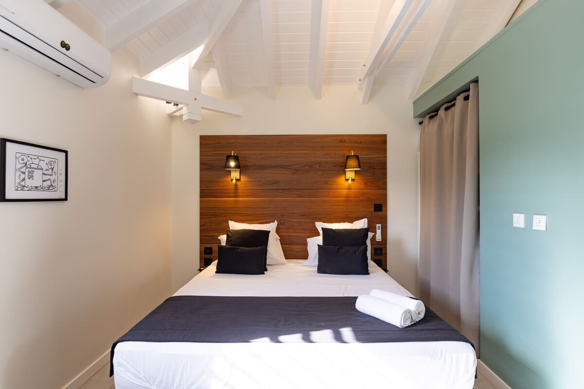 Suite Caribéenne with View #6 | 1 soverom, sengetøy av topp kvalitet, minibar og safe på rommet