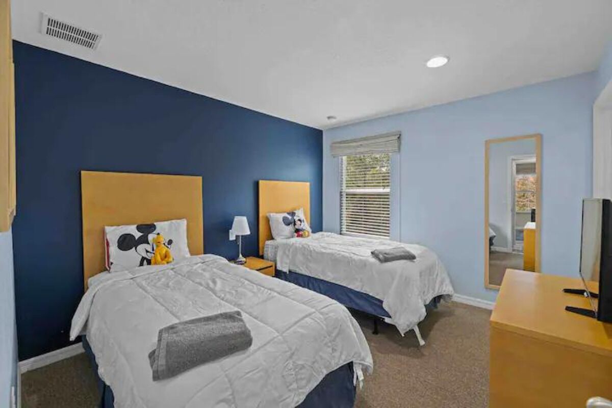 2 bedrooms, iron/ironing board, travel cot, WiFi