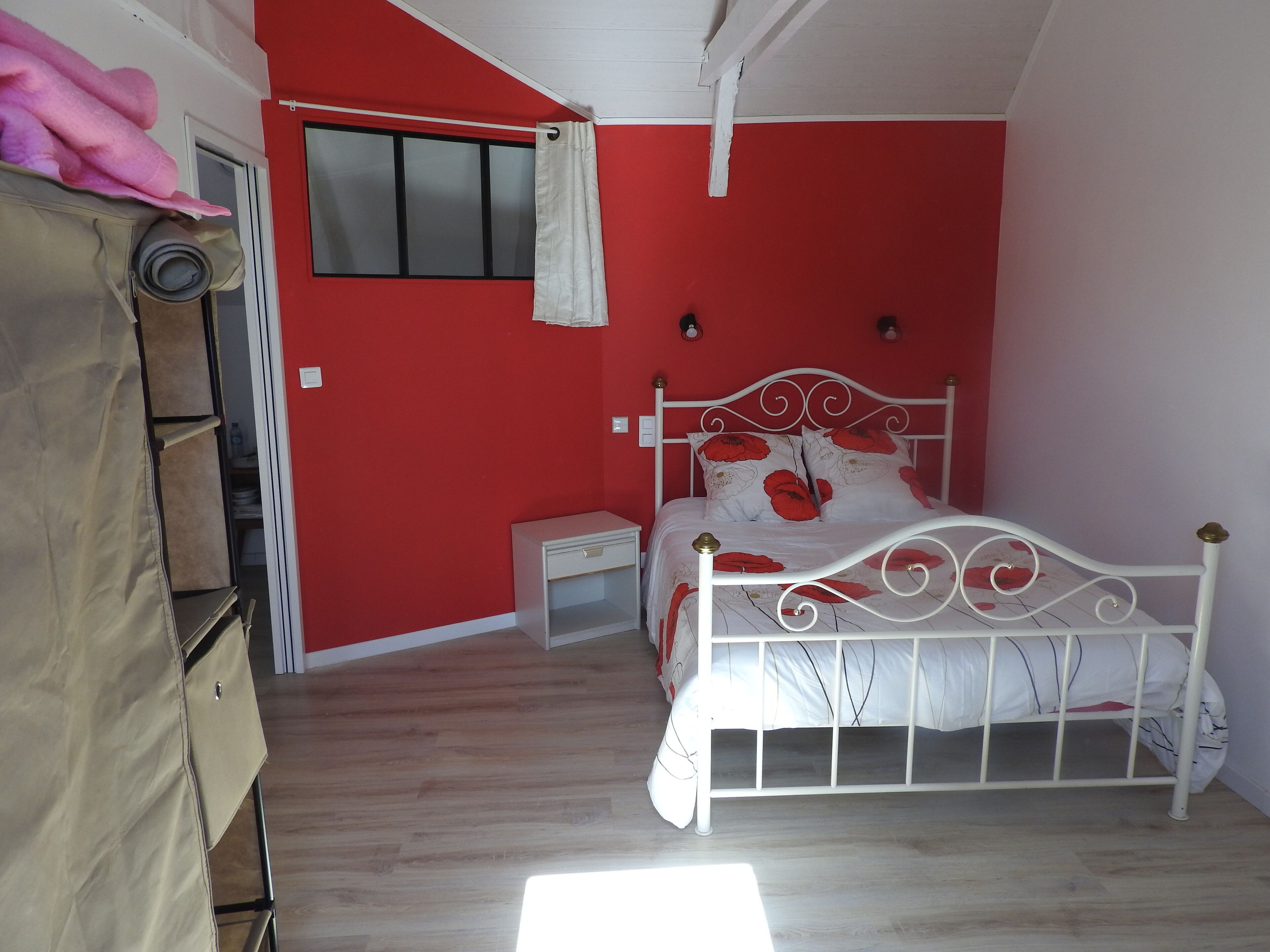 2 camere, ferro/asse da stiro, culla da viaggio, lenzuola