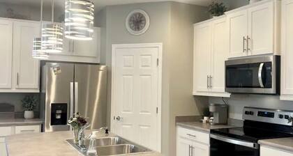 Beautiful, Family-Friendly, Clean & Cozy 3 BR Home