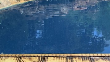 泳池