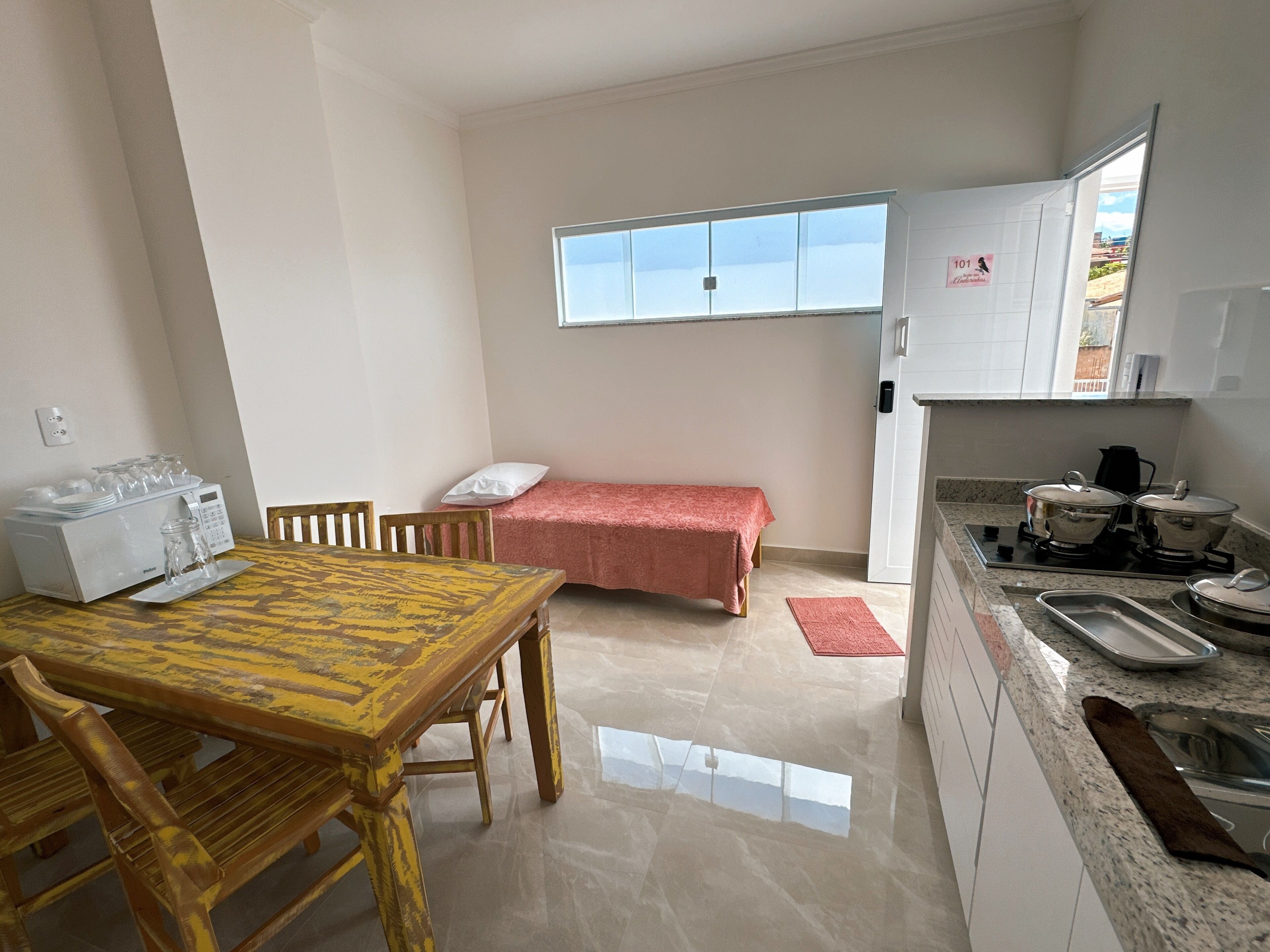 Family Apartment, Lake View | Living area