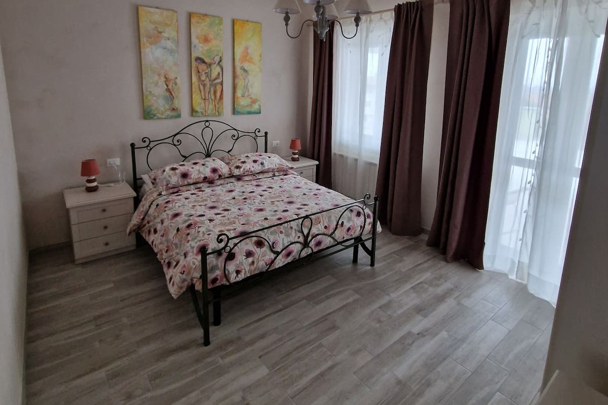 Standard Suite, Mountain View | 1 bedroom, premium bedding, down comforters, pillowtop beds