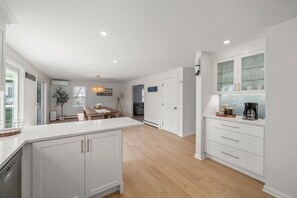 Interior - Walk to Beach | Screened Porch | Family Friendly (Yarmouth)