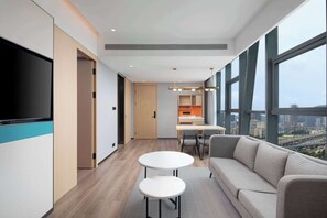 Suite Affaires, 1 très grand lit et 1 canapé-lit, non-fumeur