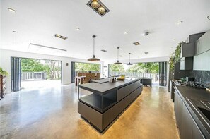 Private kitchen - Designer Villa With spa and Magical Views, 5 bdr (Belvedere)