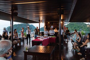 Café da manhã com buffet grátis todos os dias