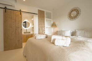 4 Schlafzimmer, Schreibtisch, Bügeleisen/Bügelbrett, kostenloses WLAN