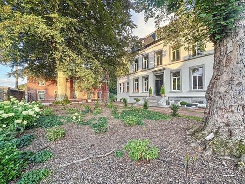 Chateau La Fontaine - stylish accomodation - green environment