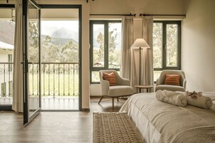 Superior Room, Balcony, Mountain View | Soundproofing, free WiFi, bed sheets