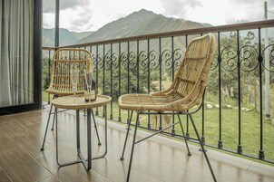 Luxury Room, Balcony, Mountain View | Terrace/patio
