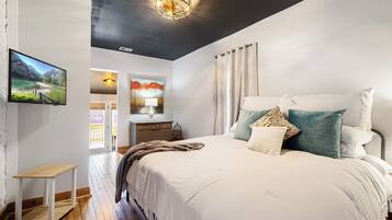 3 habitaciones, tabla de planchar con plancha, wifi y ropa de cama