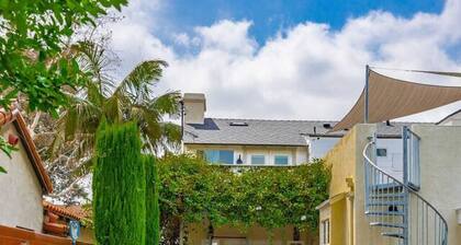 The Art Studio with pool & hot tub