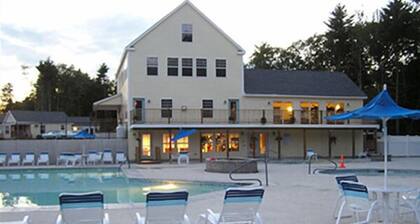 Charming Cottage for Rent at Beach Dreams Cottages, Wells, Maine!