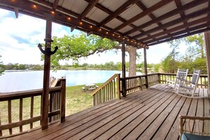 Terrace/patio - Kansas Lake House With Private Boat Dock (Anthony)
