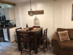 Dining - Cozy Condo (Cass)