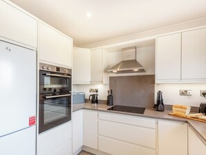 Lavavajillas y periquera 