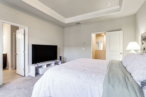 3 slaapkamers, een strijkplank/strijkijzer, wifi, beddengoed