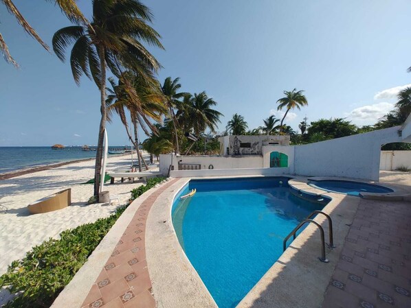 Alberca al aire libre 