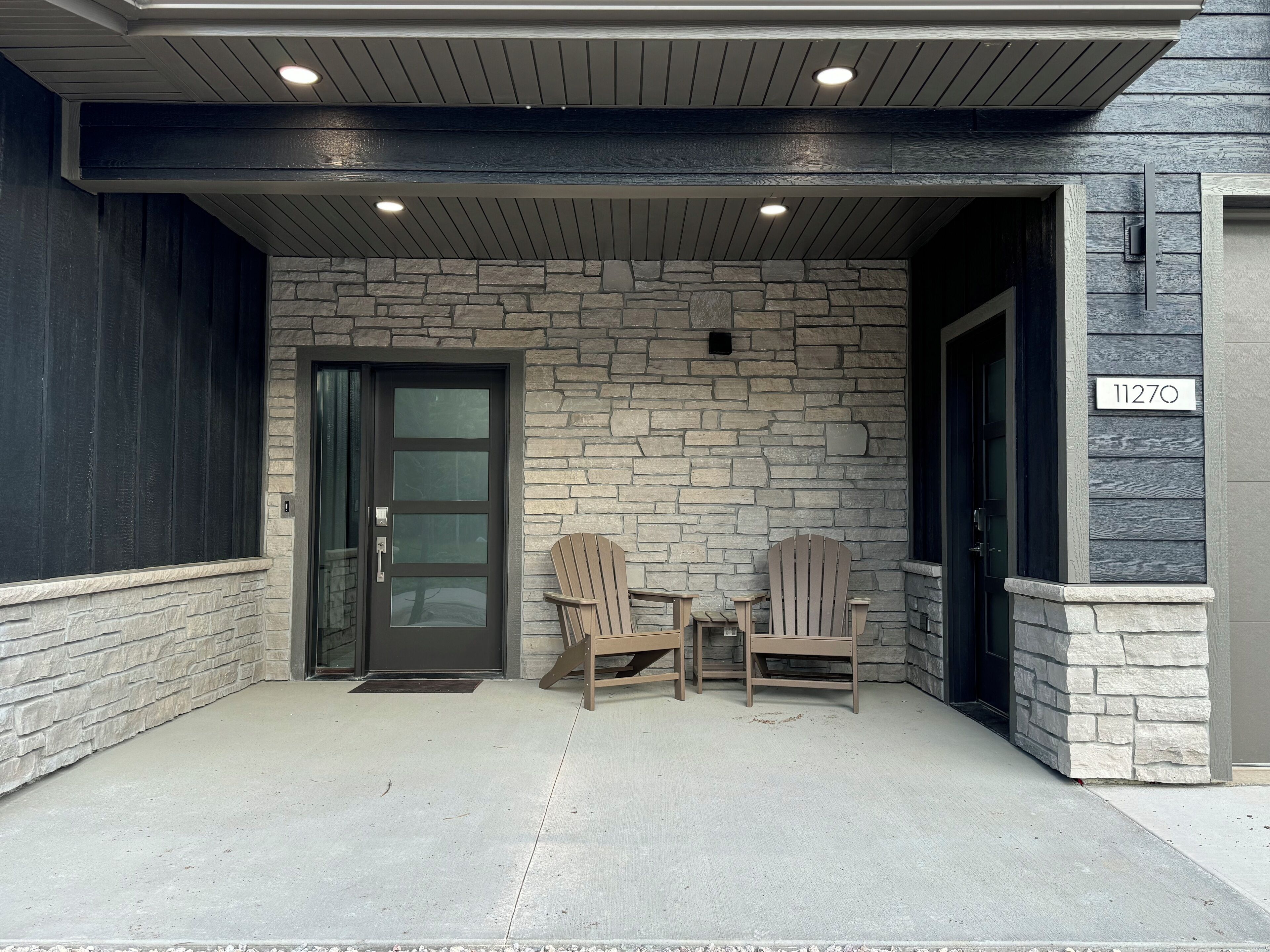 Luxury vacation home at Powder House Pass, high end finishes, hot tub, fire pit