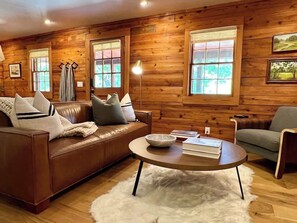 Een smart-tv en een open haard