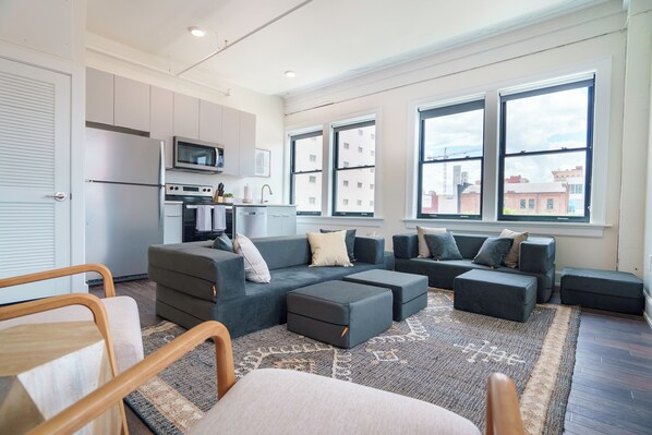 Standard Apartment, 1 Bedroom | 1 bedroom, free WiFi, bed sheets - The Standard Downtown Columbus (Columbus)