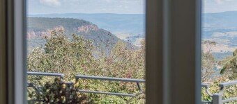 Yamacilla House: Spectacular Views in Blackheath!