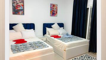 2 bedrooms, iron/ironing board, bed sheets