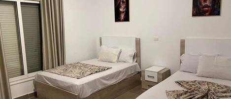 2 bedrooms, iron/ironing board, bed sheets