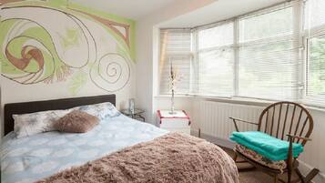 1 bedroom, iron/ironing board, bed sheets