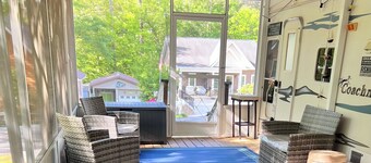 Glamping with a partial lake view, 30 minutes to Clemson University