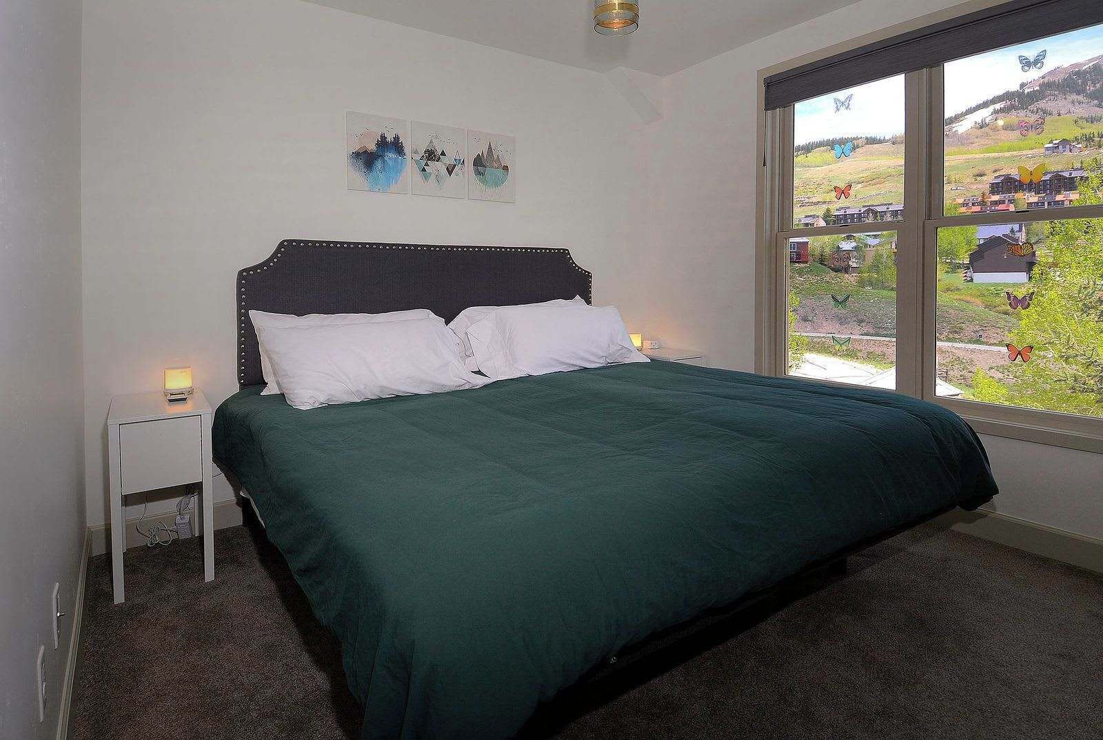 2 bedrooms, travel crib, WiFi, bed sheets